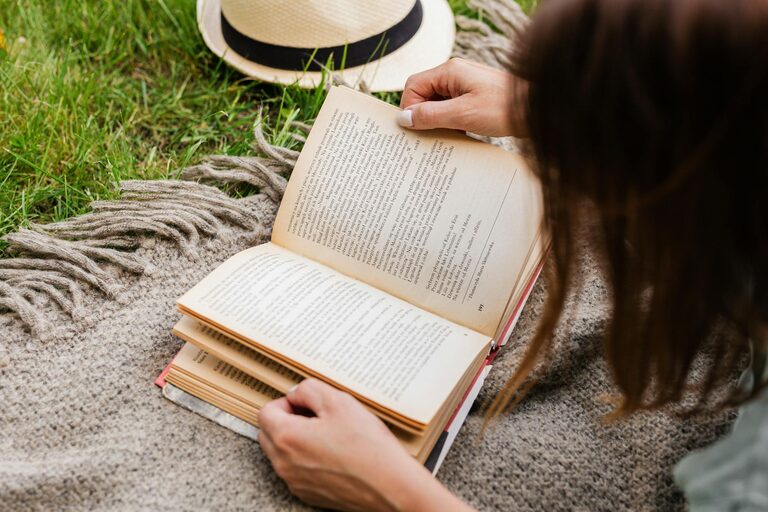 Mindful Breaks You Can Take in Five Minutes